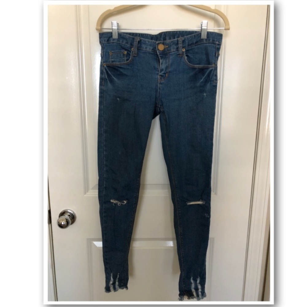 Blue Cropped Jeans